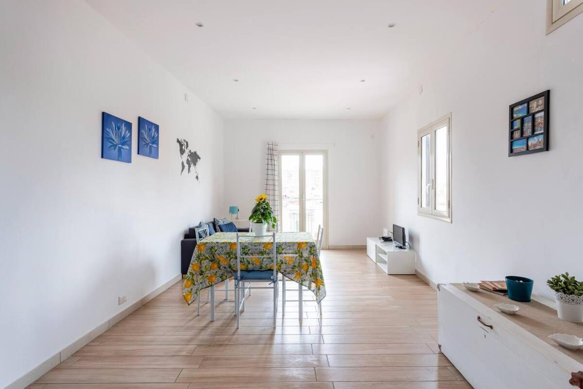 Frank'S House - Appartamento Con Terrazzo In Centro Palermo Dış mekan fotoğraf