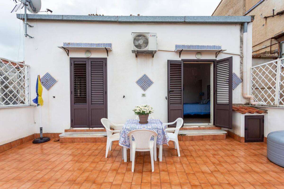 Frank'S House - Appartamento Con Terrazzo In Centro Palermo Dış mekan fotoğraf